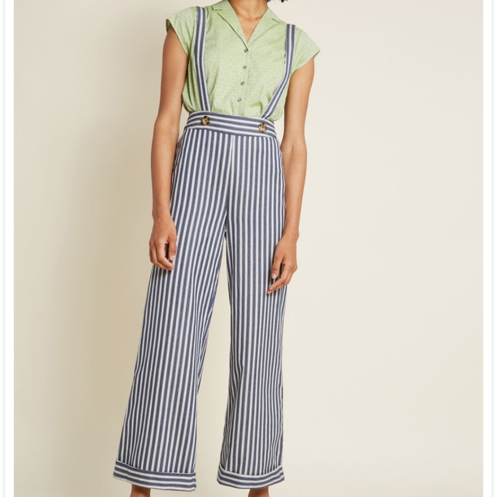 NWOT Hello, Halifax High-Waisted Jeans